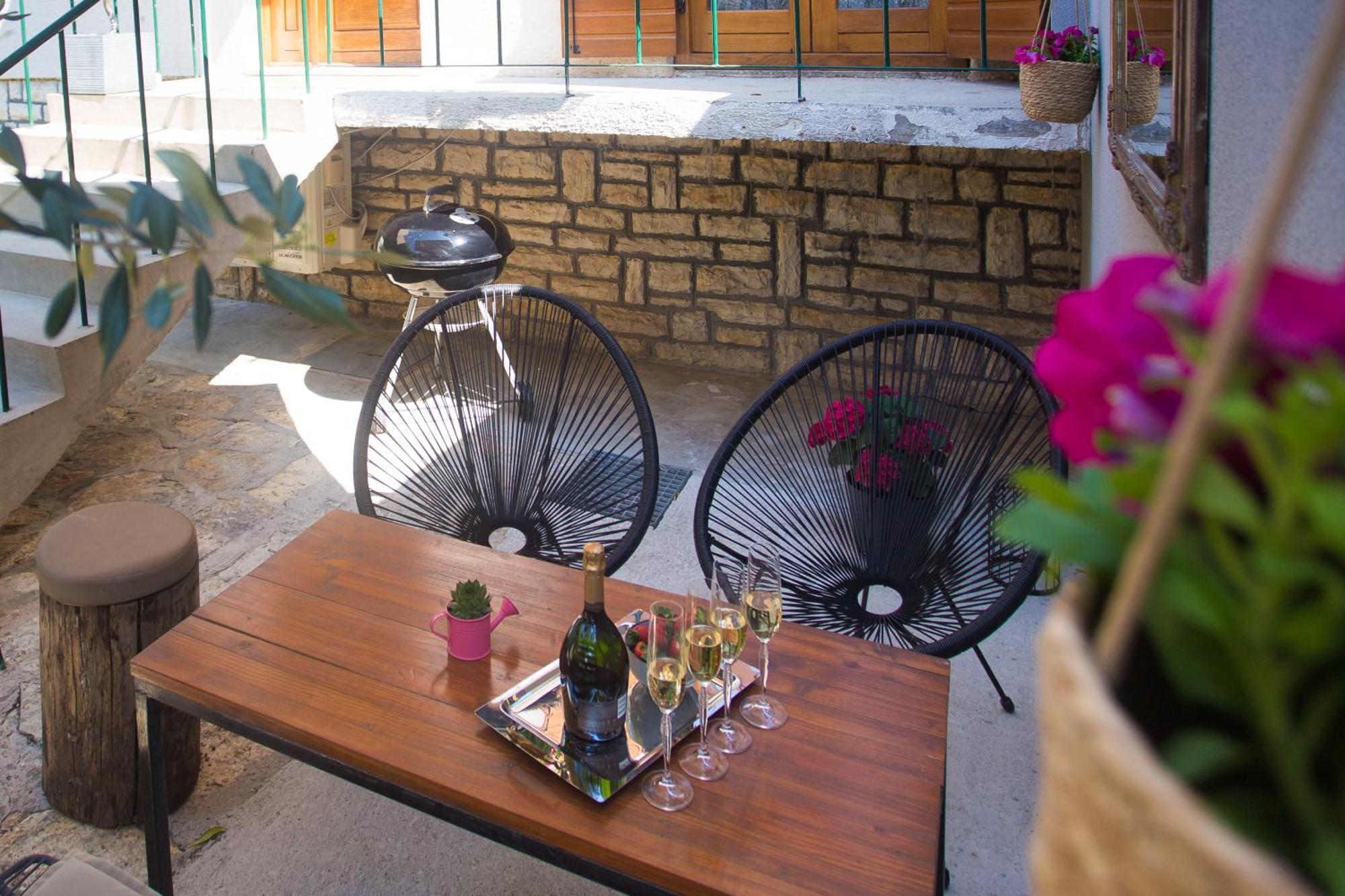 Holiday House Vida Biograd Na Moru Bagian luar foto